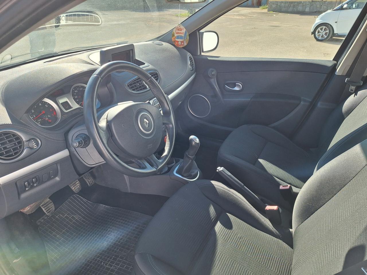 Renault Clio 1.2 16V SporTour Yahoo!