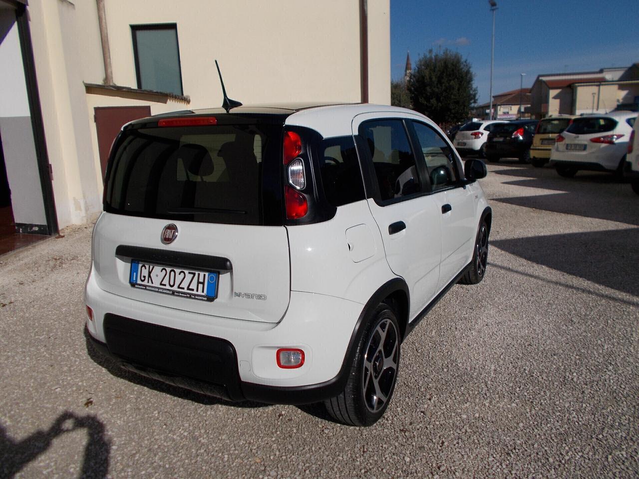 Fiat Panda 1.0 FireFly S&S Hybrid Sport