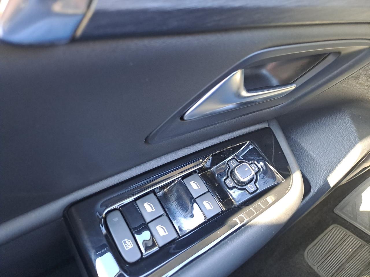 CITROEN C5 X - C5 X Hybrid 225 e-EAT8 Shine