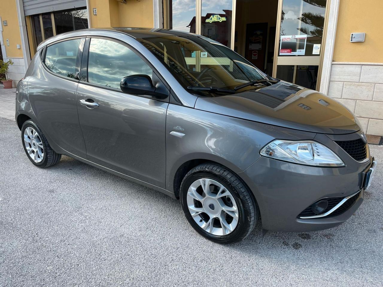 Lancia Ypsilon LANCIA YPSILON 1.3 MJ GOLD