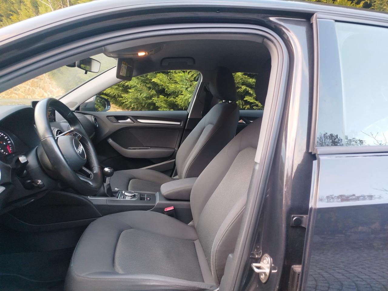 Audi A3 Sedan 1.6 TDI 116 CV Sport