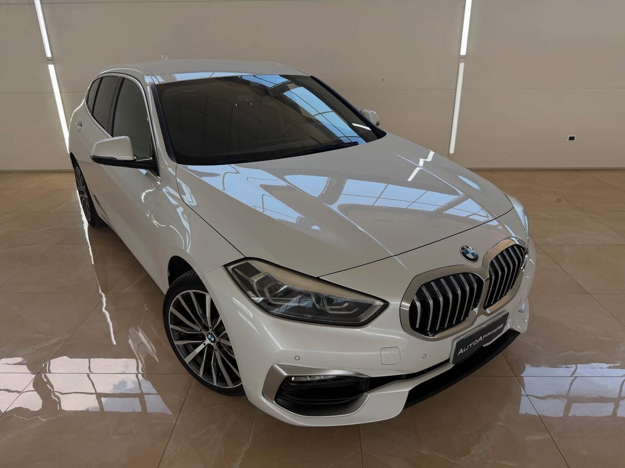 Bmw 118 118d 5p. Luxury