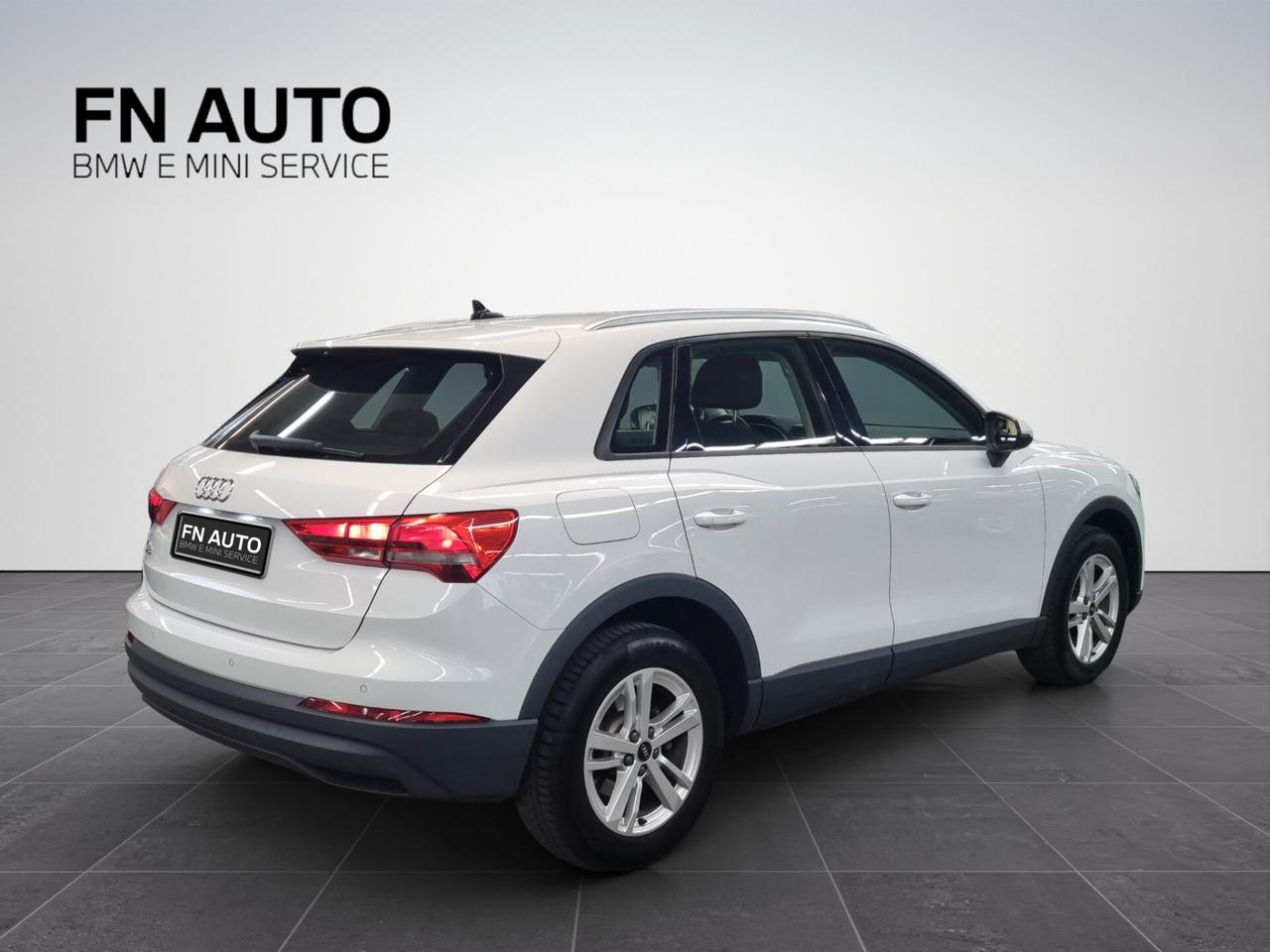 Audi Q3 35 TDI S tronic Business