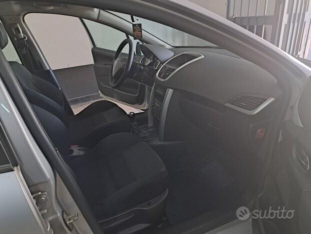 Peugeot 207 sw 1.6 hdi unico prop 2008 tetto aprib
