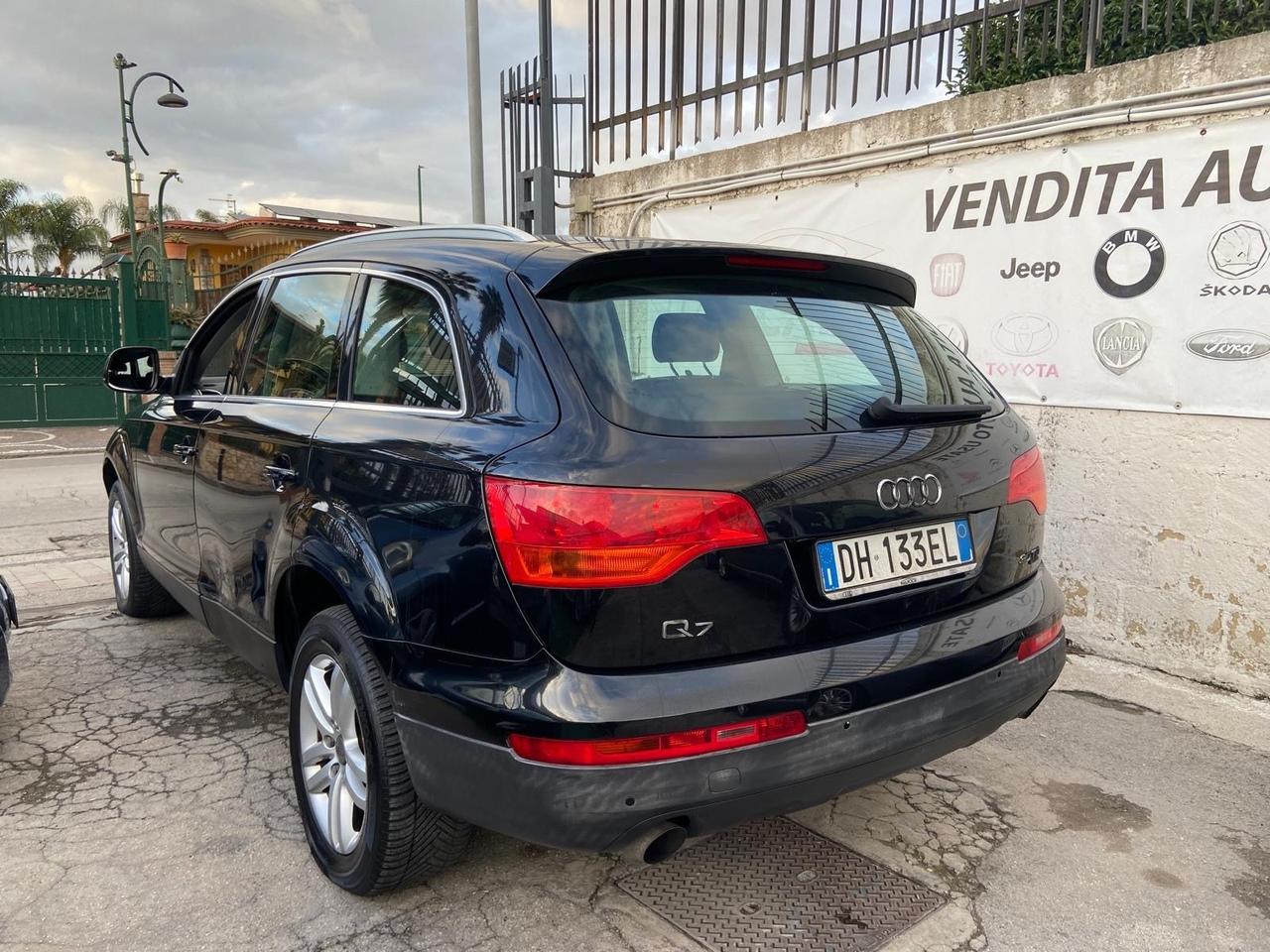 Audi Q7 3.0 V6 TDI 233CV 4TIPTRONIC AUTOM 232 cv (171kw)