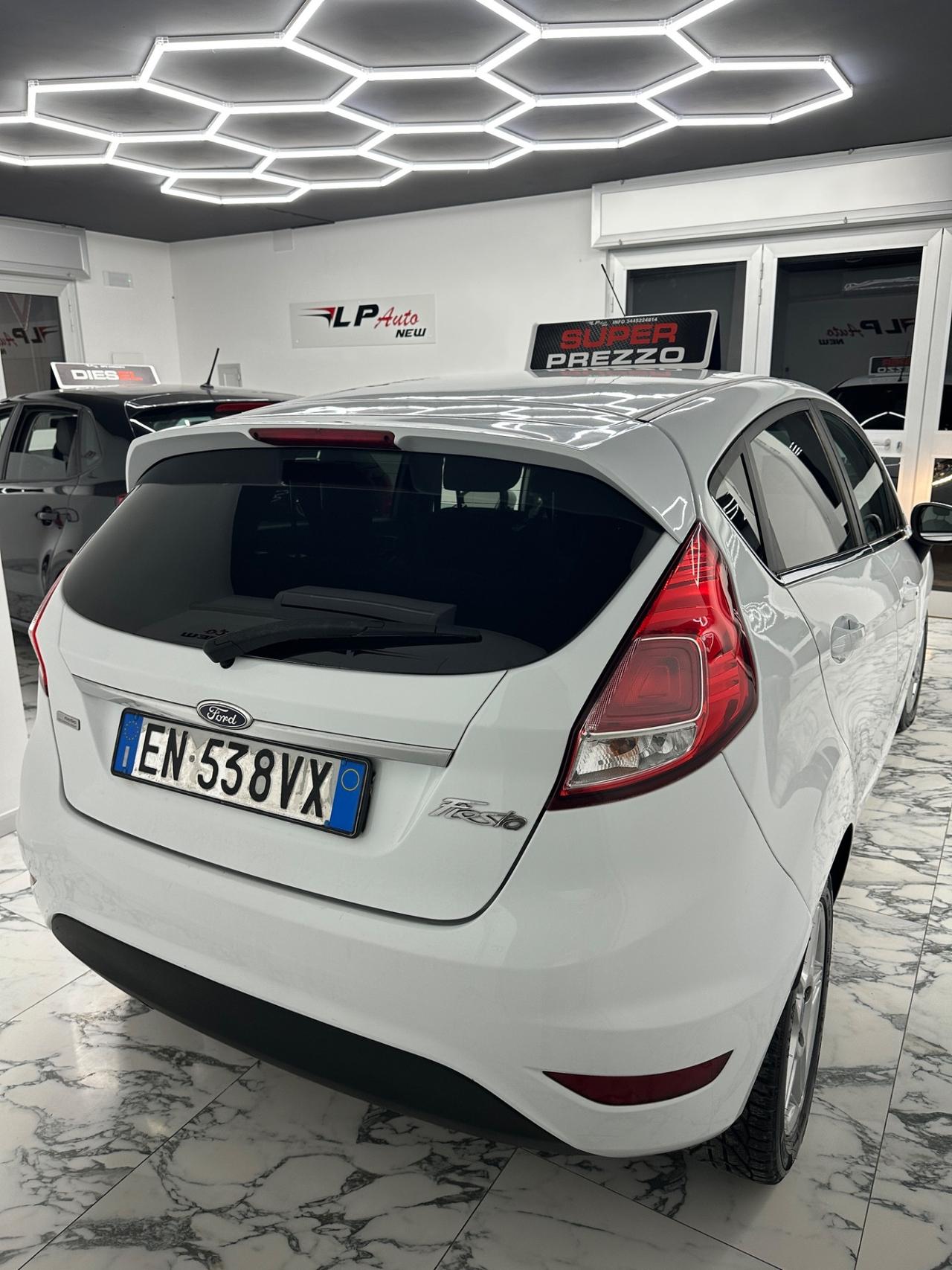 Ford Fiesta 1.5 TDCi 75CV 5 porte Titanium