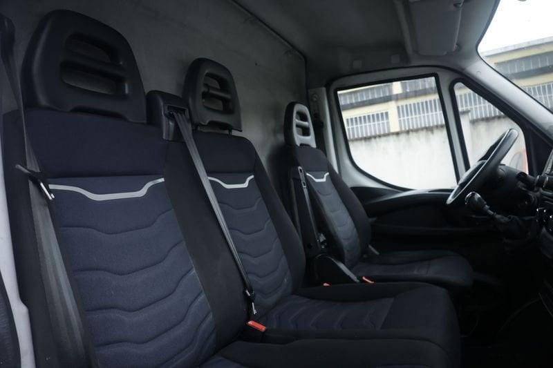 Iveco Daily Iveco Daily 33S12 2.3 HPT PC Cabinato Coimentato + IVA
