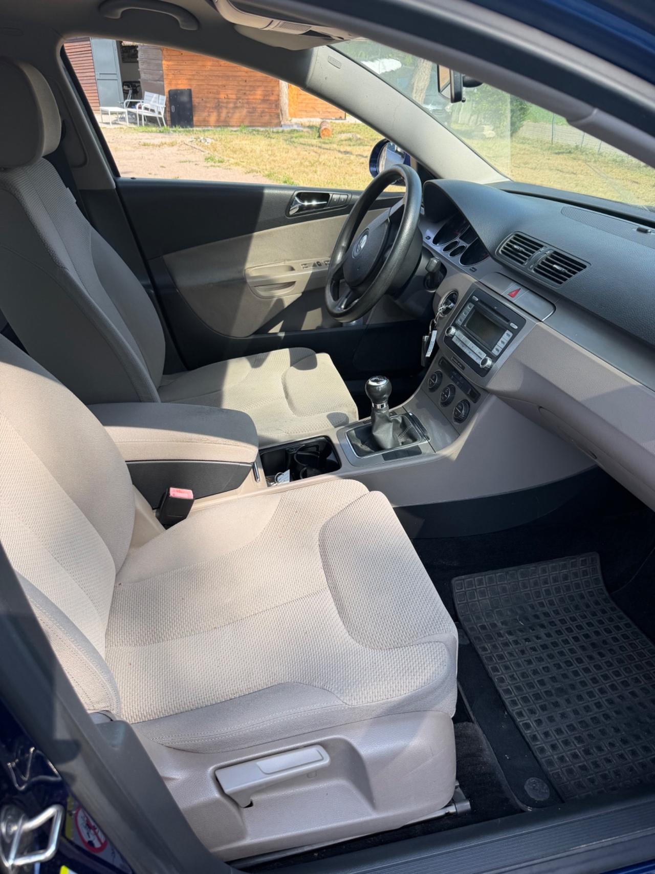 Volkswagen Passat 1.9 TDI/105CV DPF Var. Comf.
