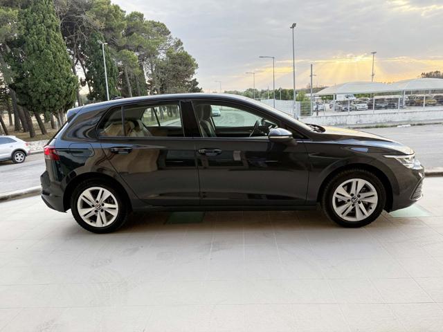 VOLKSWAGEN Golf 2.0 TDI 150 CV DSG SCR Life LUCI AMBIENTE