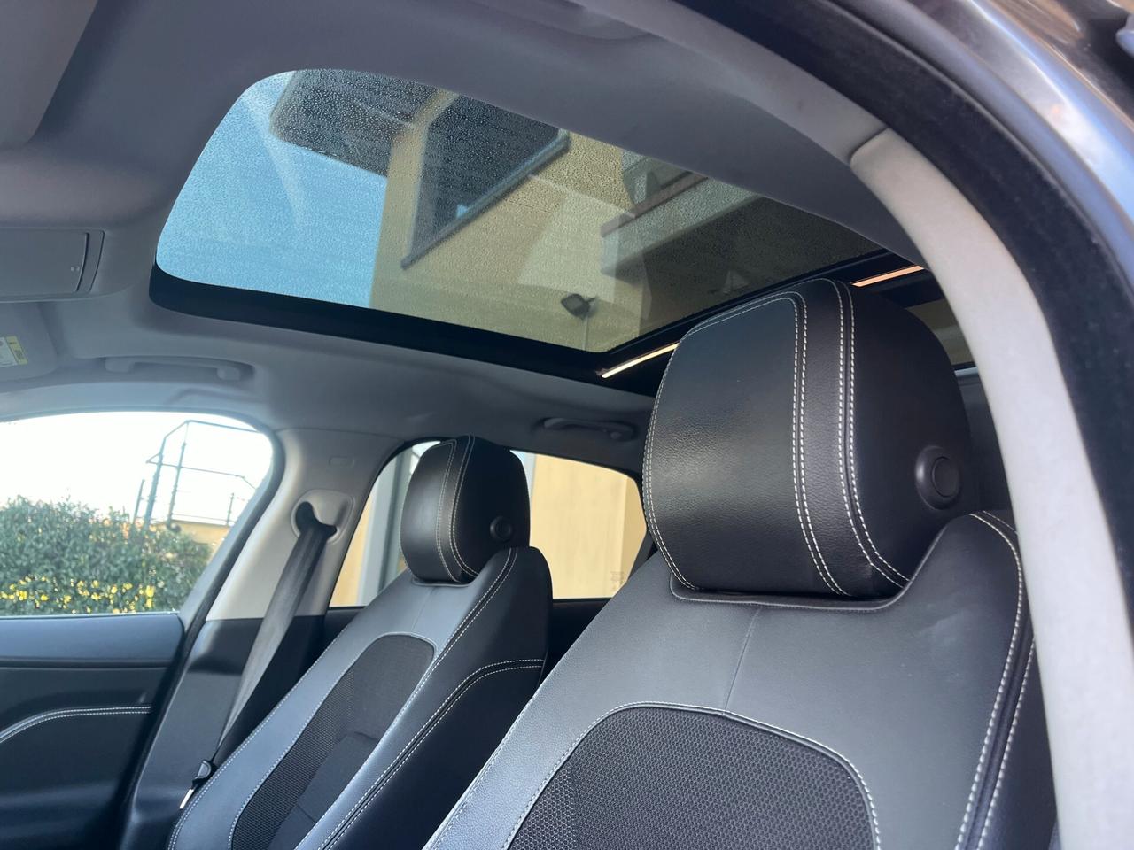 Jaguar F-Pace 2.0 D 180 CV AWD R-Sport