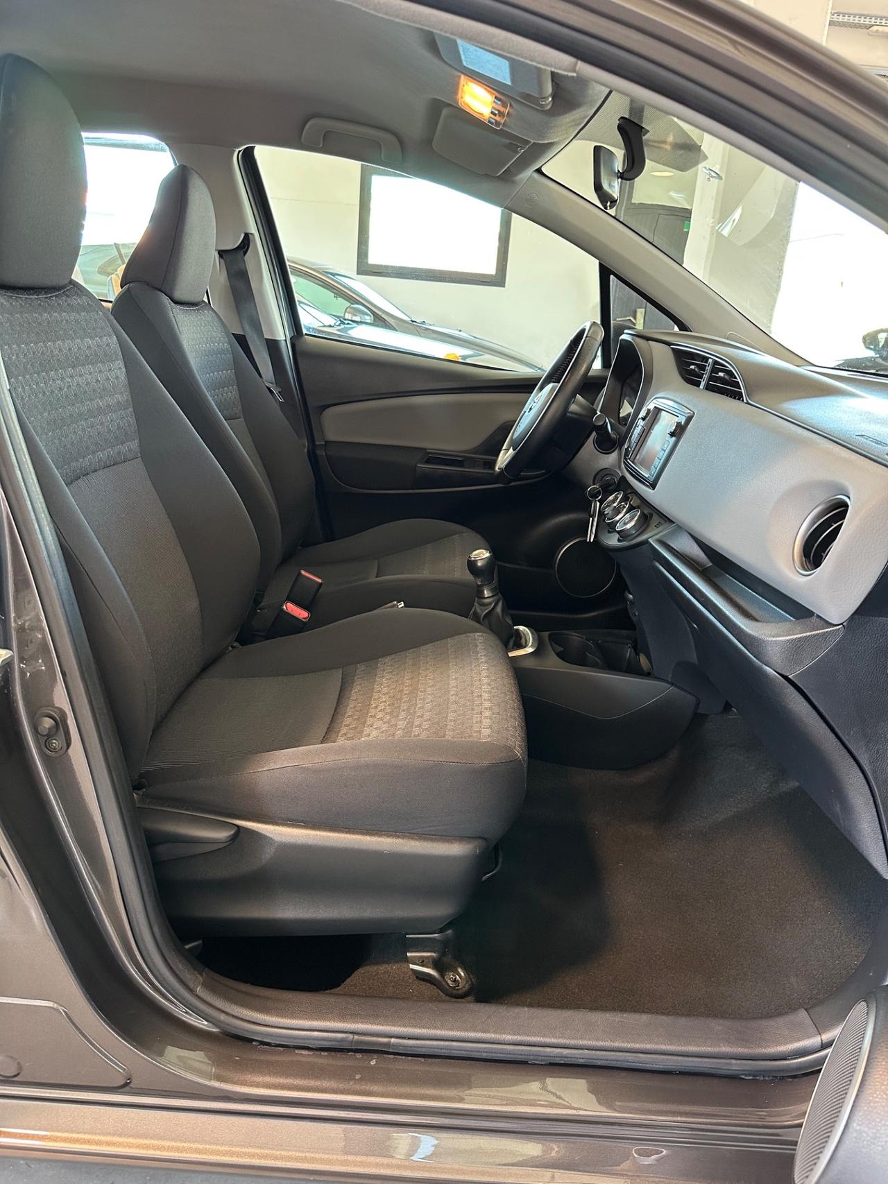 Toyota Yaris 1.0 5 porte Lounge