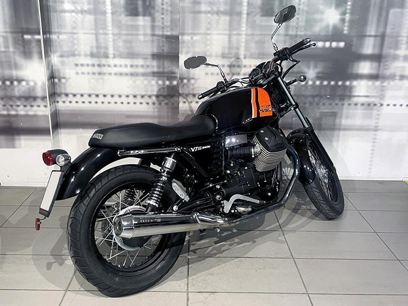 Moto Guzzi V7 III Special