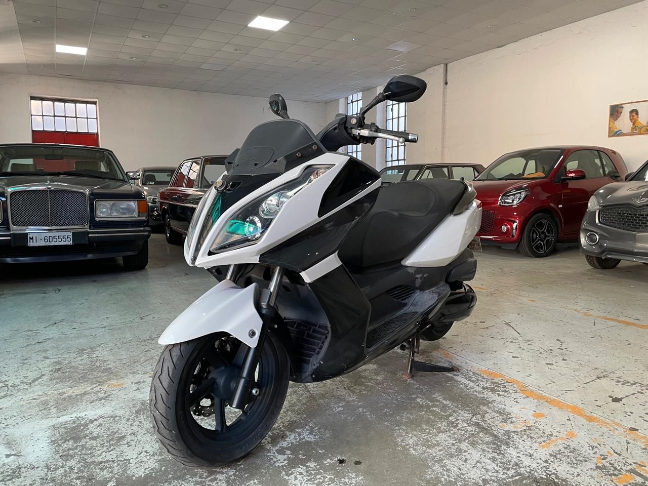 Kymco Downtown 300i BENZINA EURO3