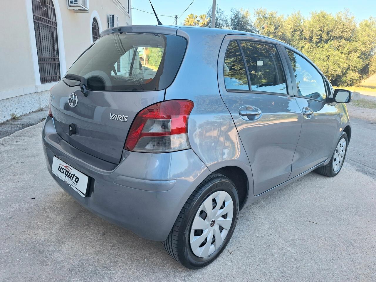 Toyota Yaris 1.0 BENZINA 5 PORTE 2010