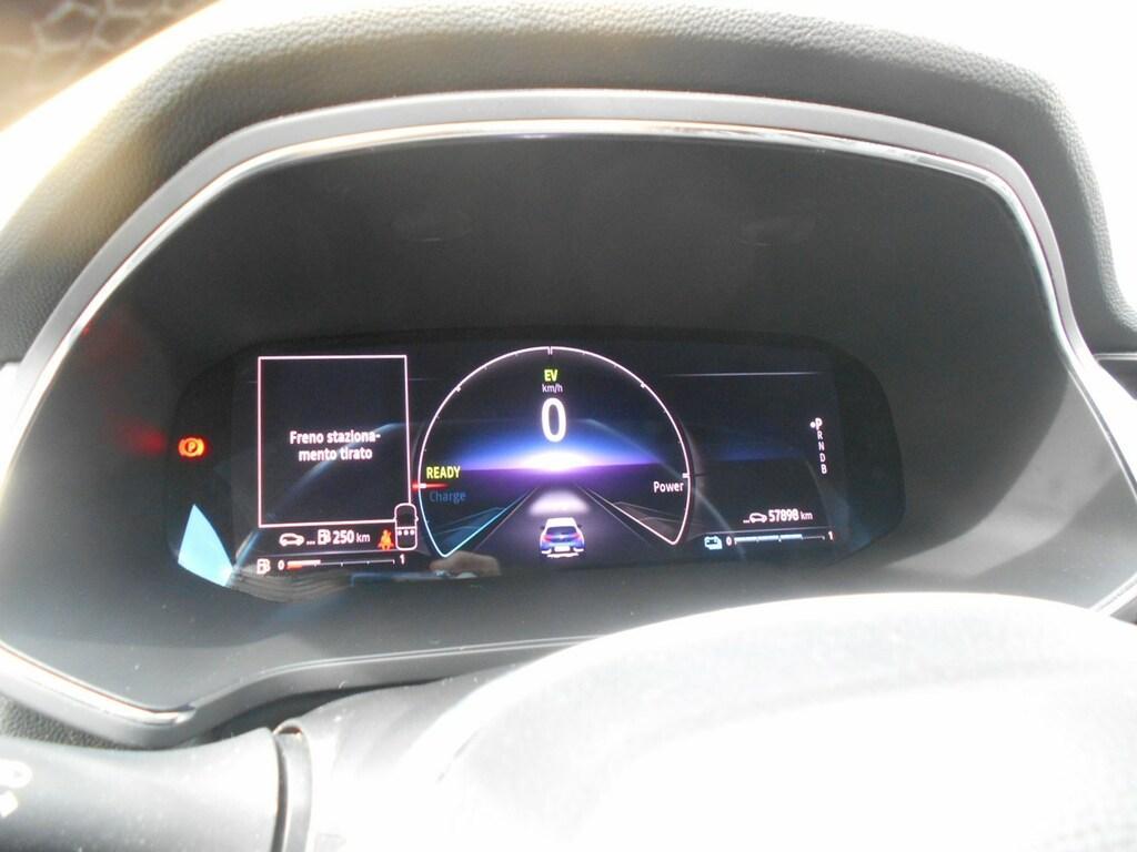 Renault Captur 1.6 E-TECH Hybrid Techno Fast Track Auto