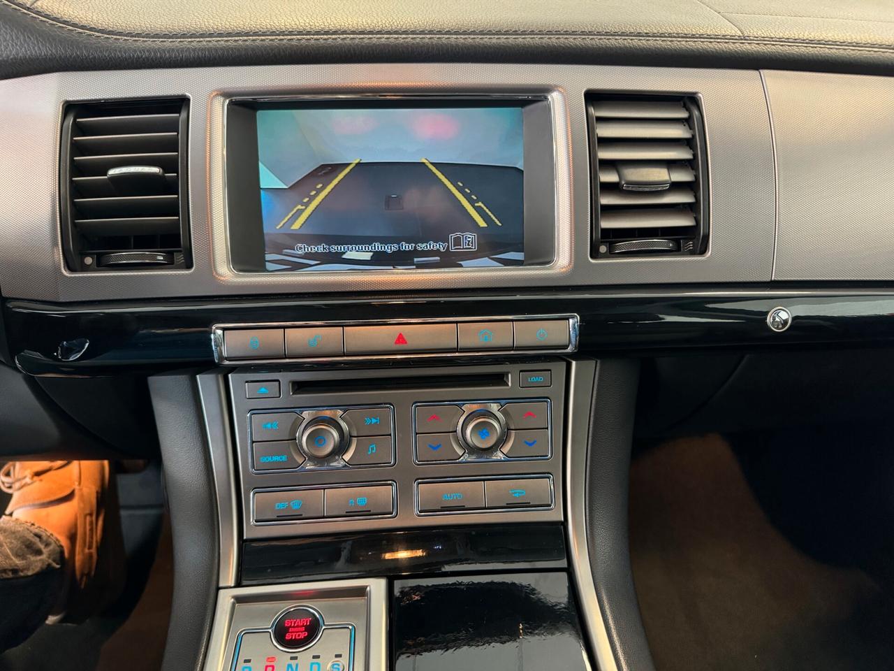 Jaguar XF 3.0 DS V6 Stealth Edition BLACK PACK