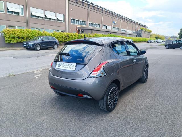 LANCIA Ypsilon 1.0 FireFly 5 porte S&S Hybrid Silver Plus