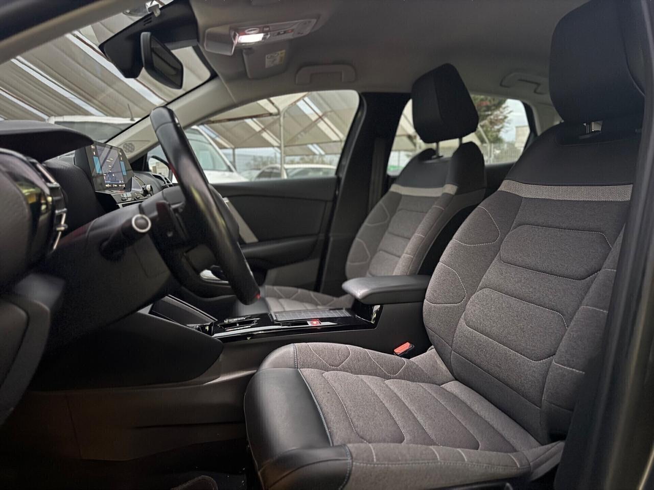 Citroen C4 BlueHDi 130 EAT8 Shine retrocam Sensori