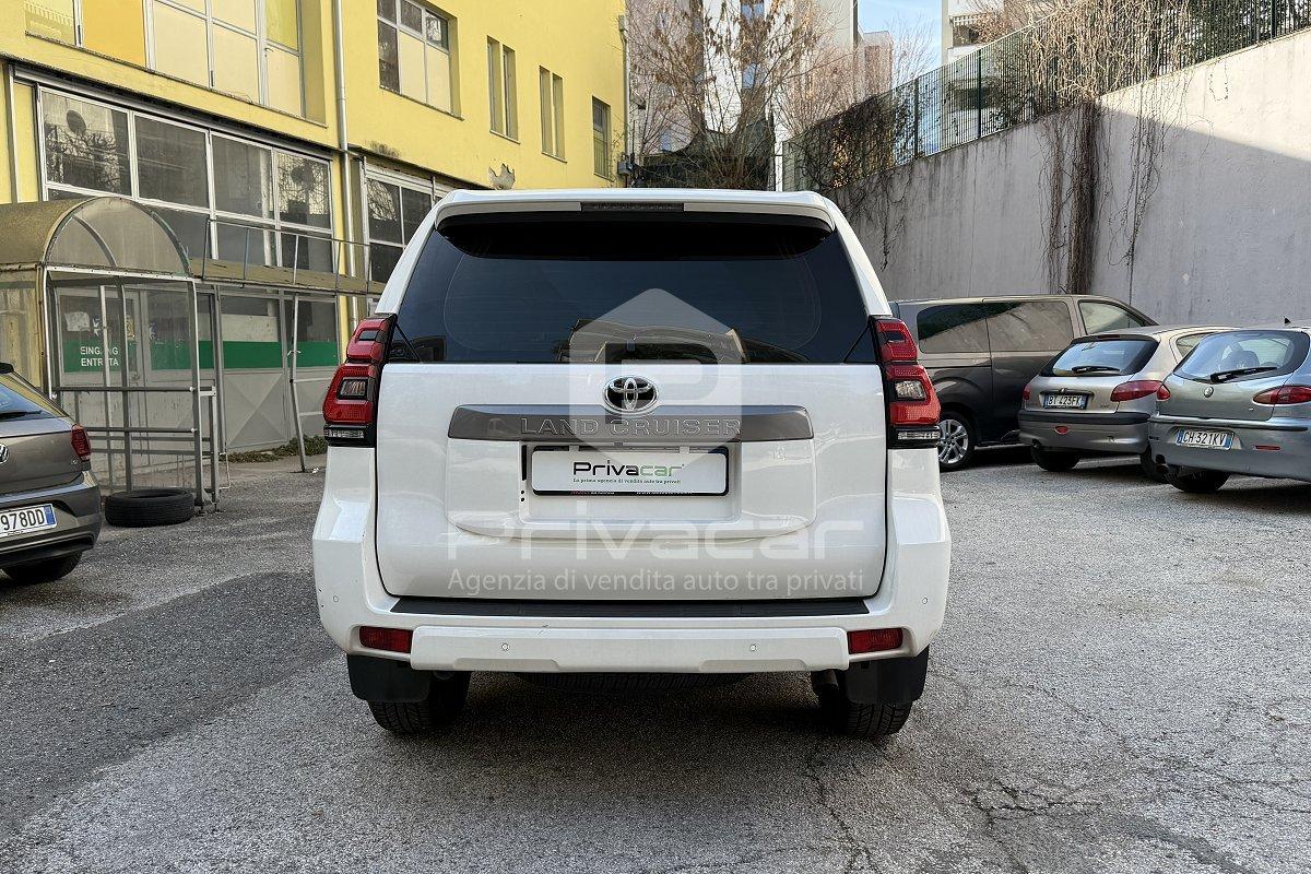 TOYOTA Land Cruiser 2.8 D4-D A/T 5 porte Executive