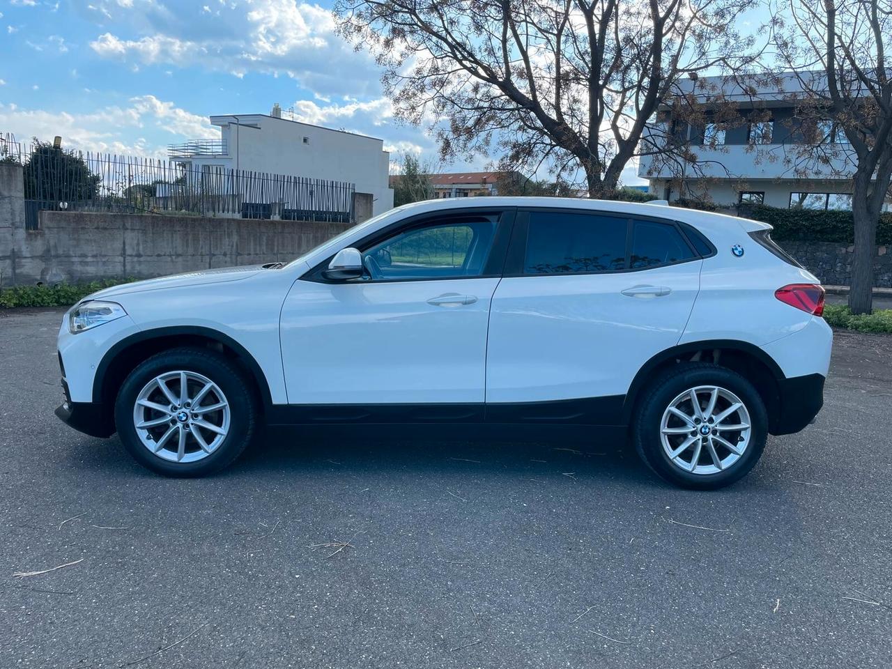 Bmw X2 sDrive18d Business-X FULL LED