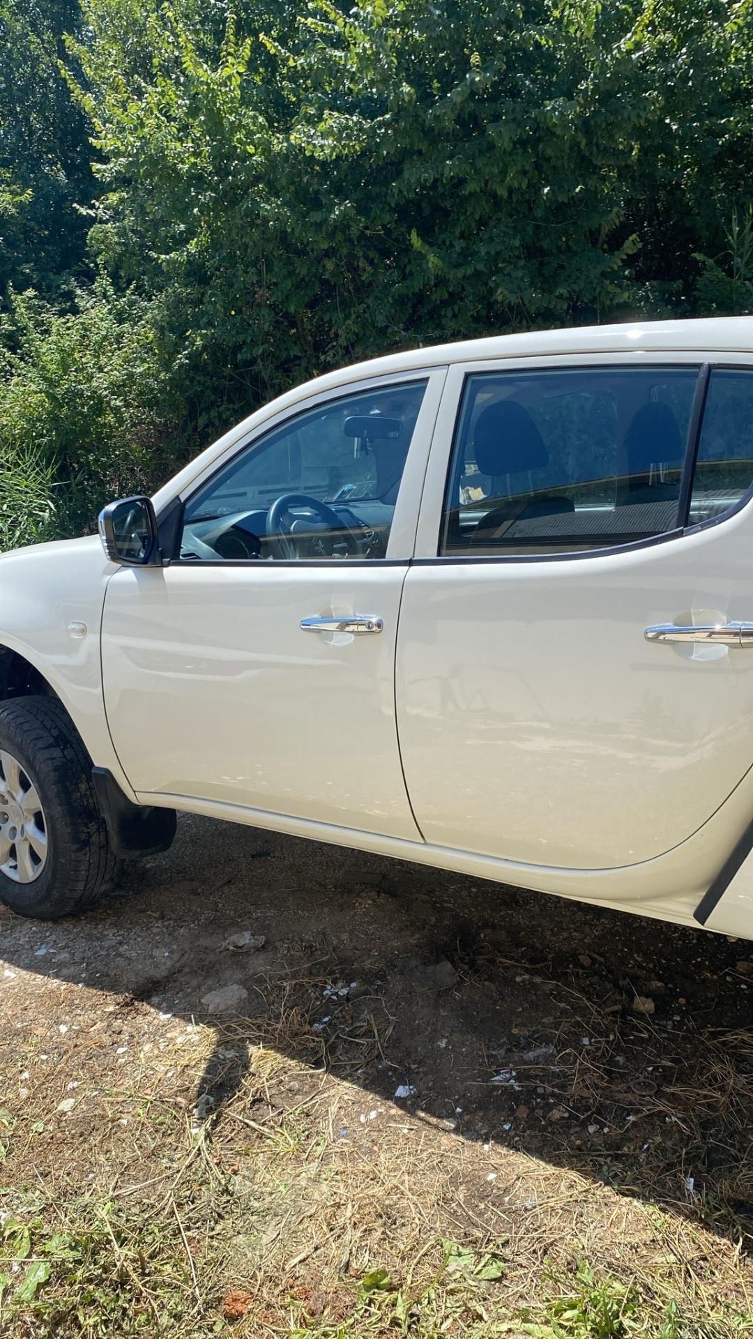 Mitsubishi L200 2.5 DI-D-136CV DC Intense DPF (100 kw)