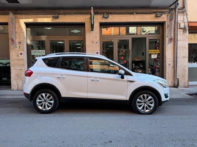 Ford Kuga 2.0 TDCi 136 CV 4WD Titanium