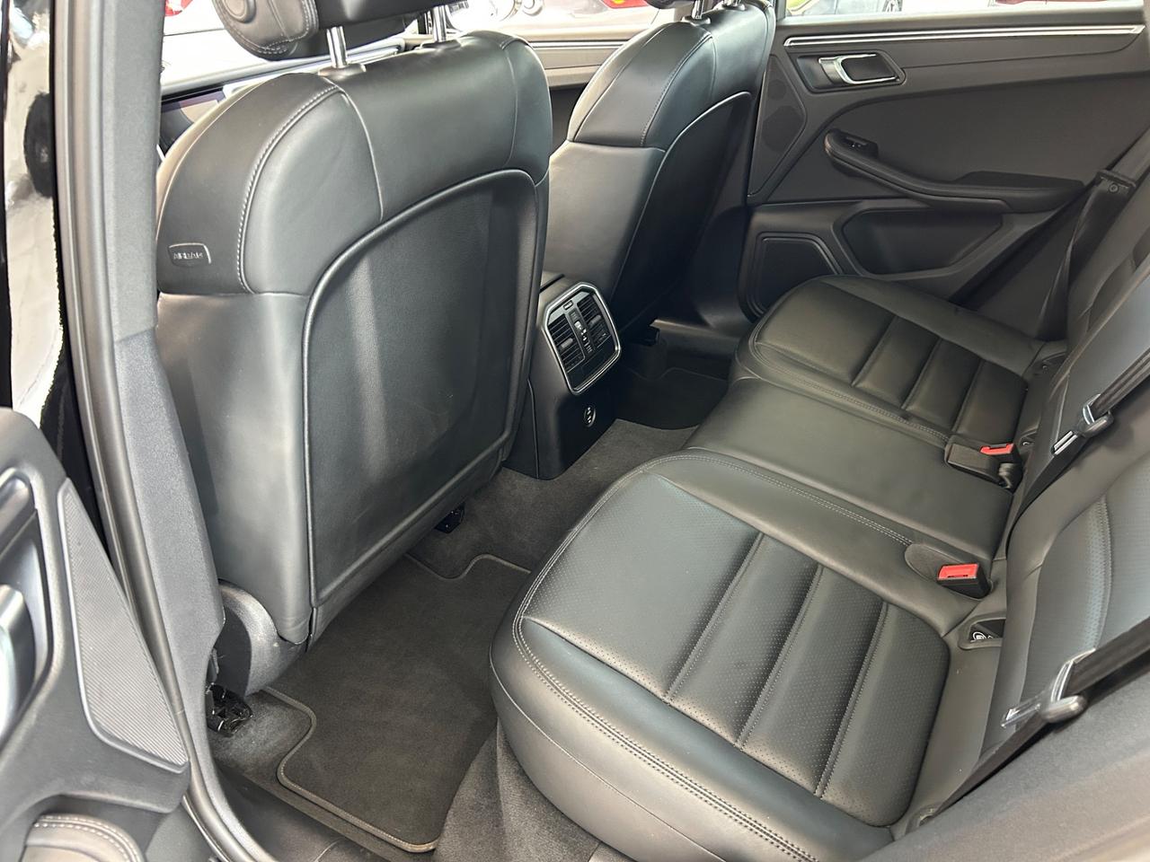 Porsche Macan 2.0 T Auto