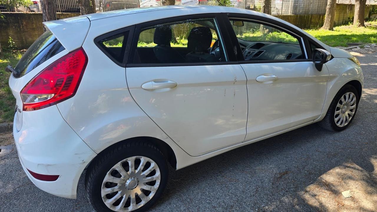 Ford Fiesta 1.4 TDCi 5p. Titanium