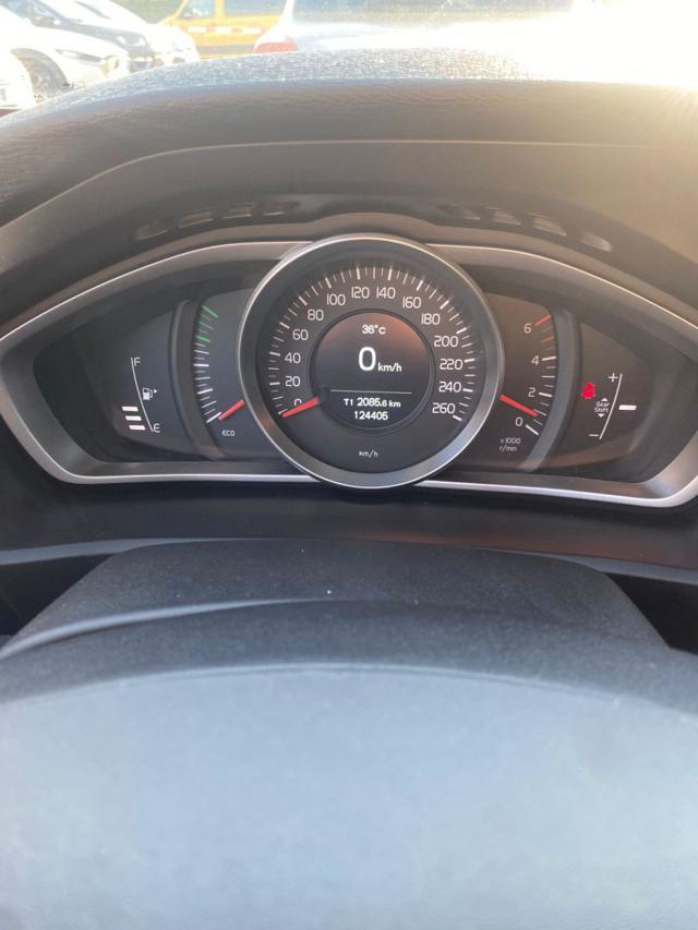 VOLVO V40 D2 Business NEO PATENTATO