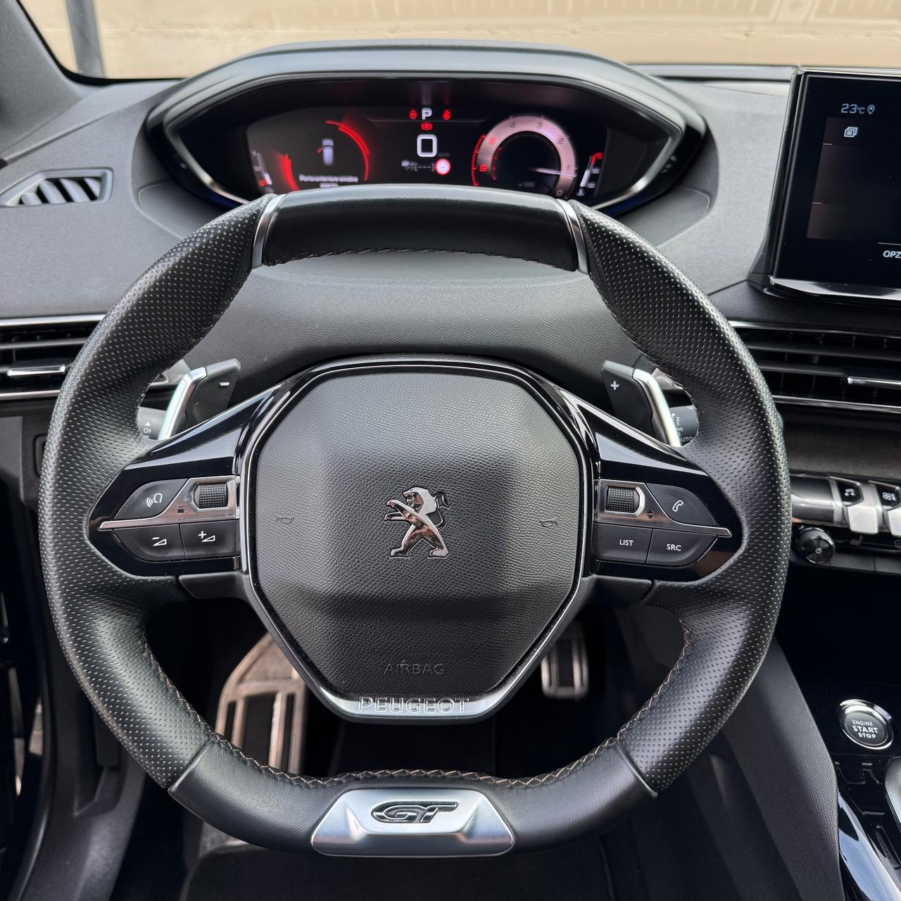 Peugeot 3008 GT TOTAL BLACK