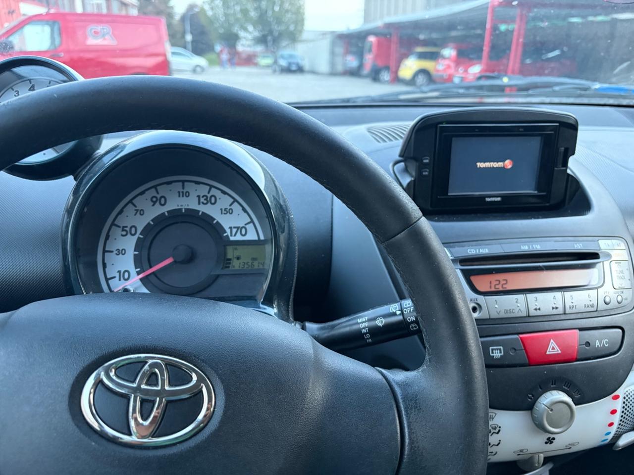 Toyota Aygo 1.0 12V VVT-i 5 porte Now Connect