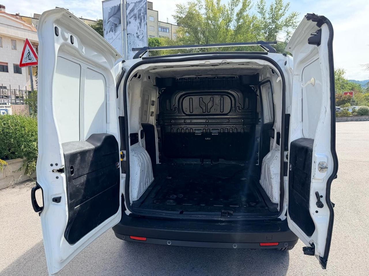 Fiat DOBLò CH1 LOUNGE 1.6 Mjet 105cv E6