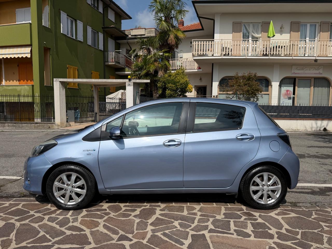 Toyota Yaris 1.5 Hybrid 5 porte Lounge