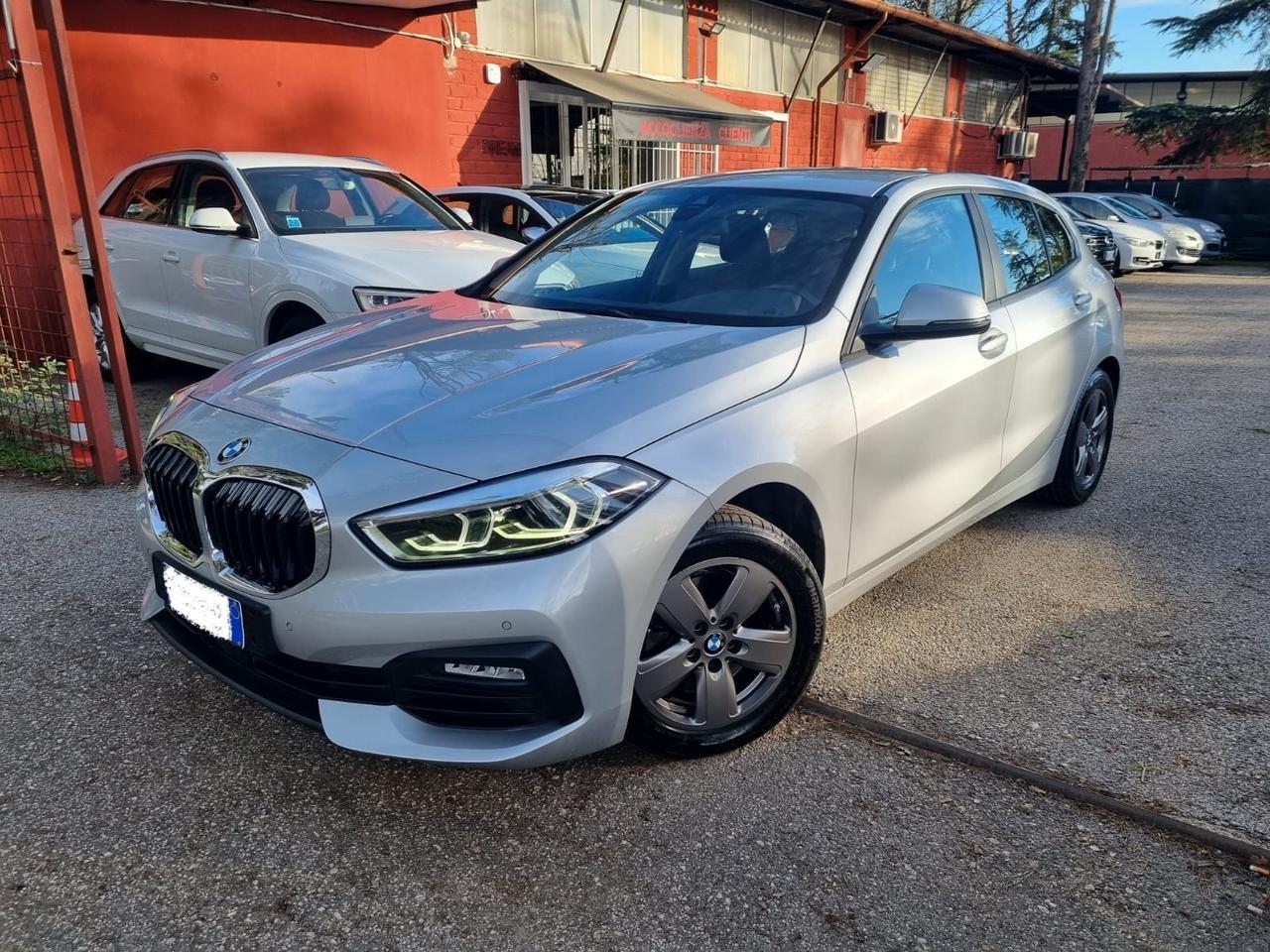 Bmw 118 118d 5p. Business Advantage FARI LED PDC CERCHI GARANZIA 24 MESI KM CERTIFICATI