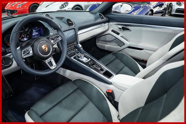 PORSCHE Boxster 2.5 GTS