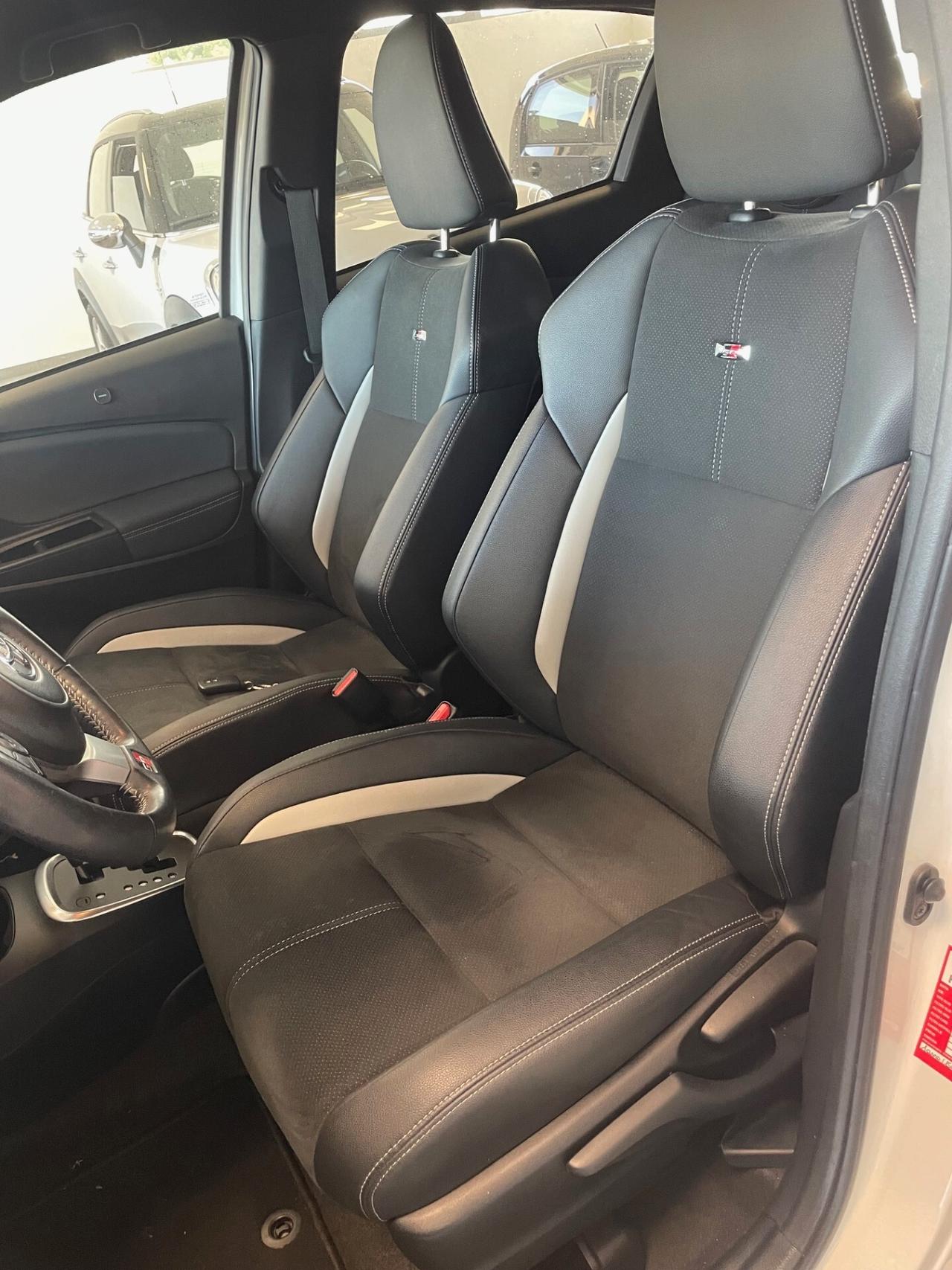 Toyota Yaris 1.5 Hybrid 5 porte GR-S