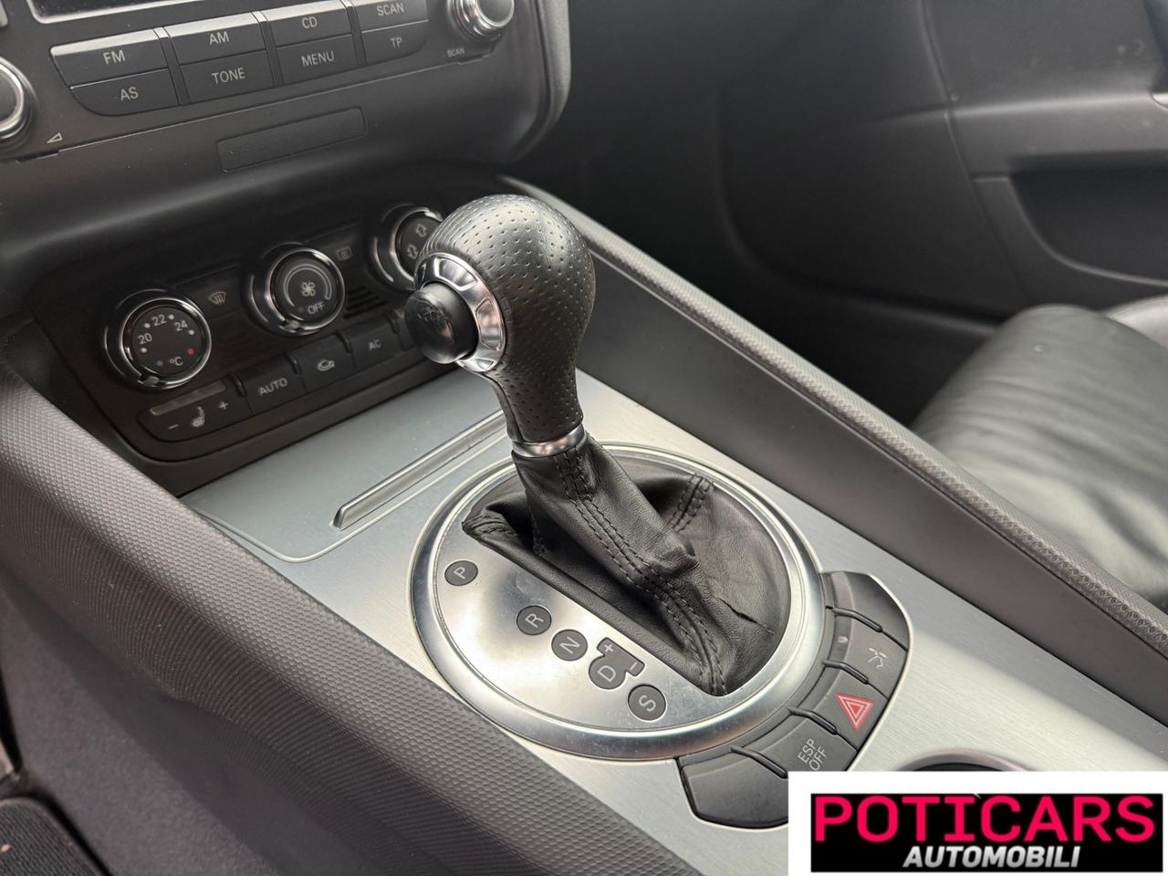 Audi TT Coupé 3.2 V6 quattro S tronic