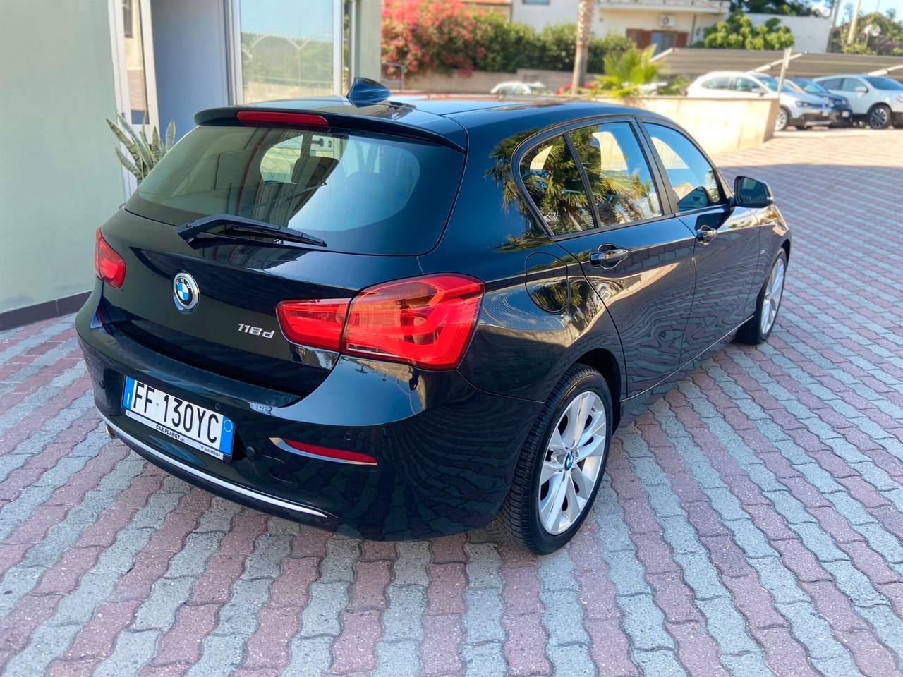 BMW Serie1 (F20) 118D 150cv Urban Automatico
