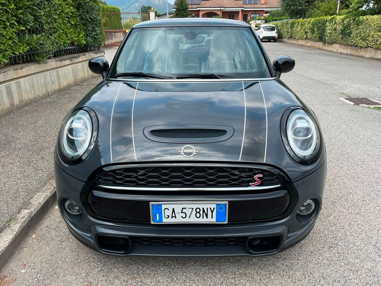 Mini 2.0 Cooper S 192CV Da VETRINA