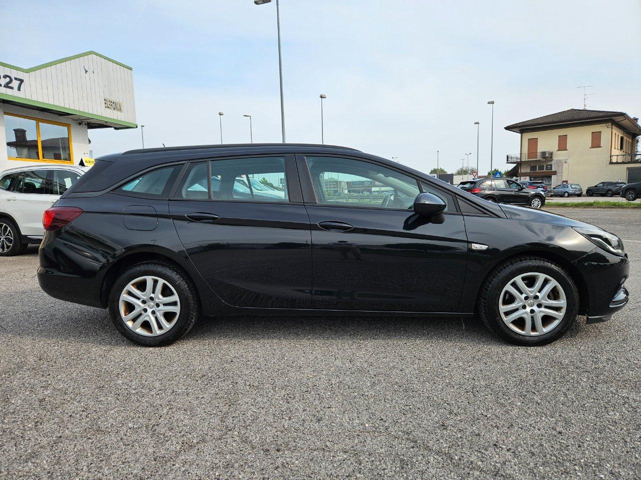Opel Astra Sports Tourer 1.6 cdti Business Premium s&s 110cv