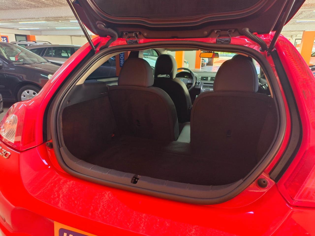 Volvo C30 D3 R-design 01/2013