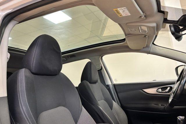 NISSAN Qashqai 1.5 dCi N-Connecta