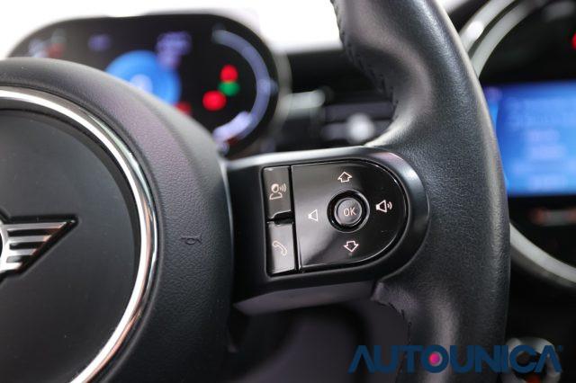 MINI Cooper 1.5 COOPER CAMDEN 5PORTE AUTOMATICA TETTO PANORAMA