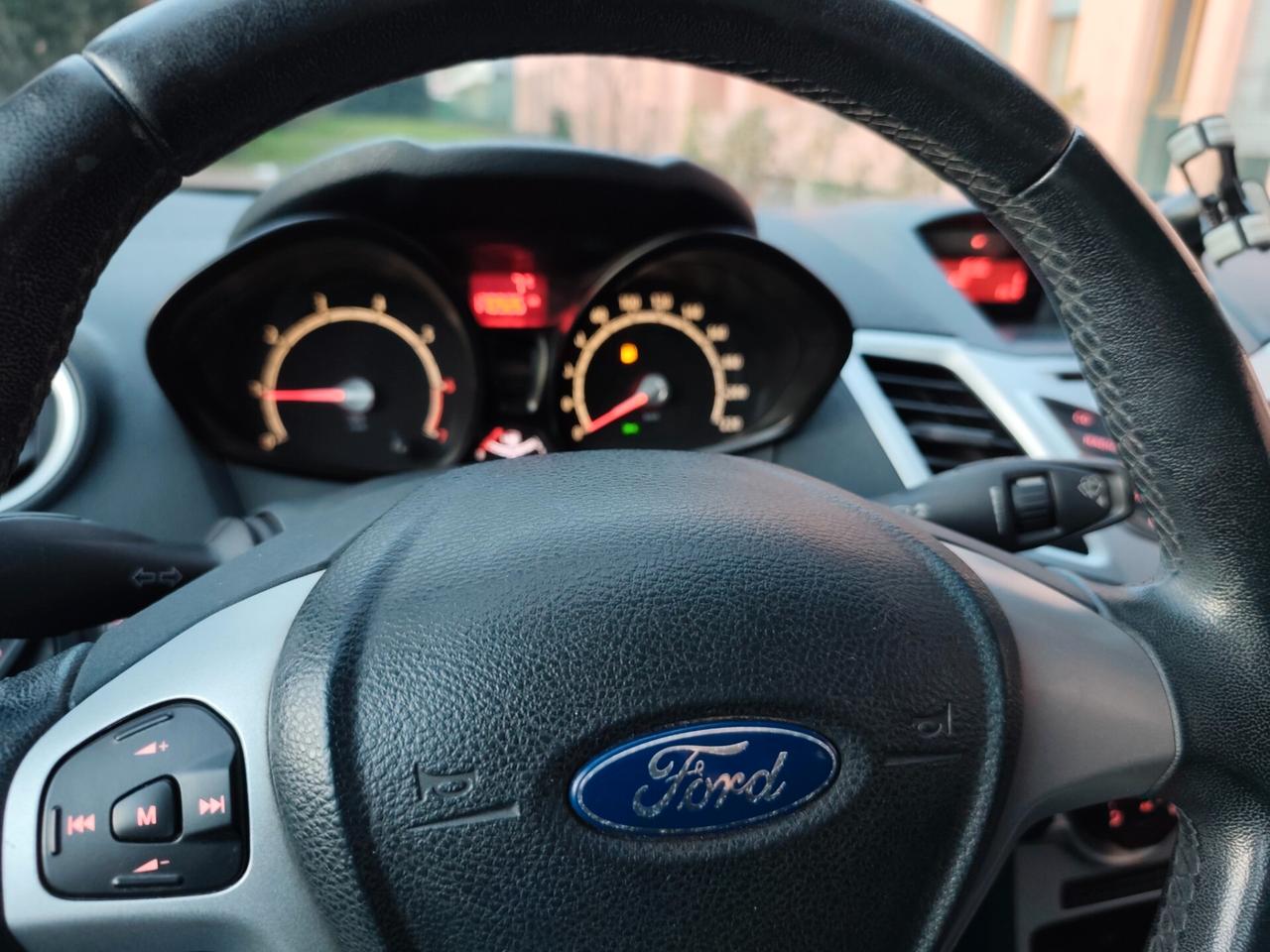 Ford Fiesta 1.2 Benz Titanium euro 5 60CV