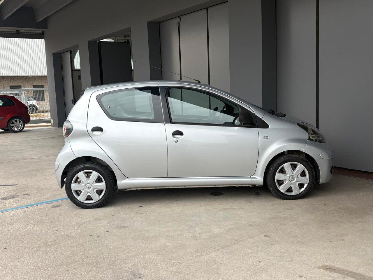 Toyota Aygo 5 Porte Aygo 5p 1.0 Now FL