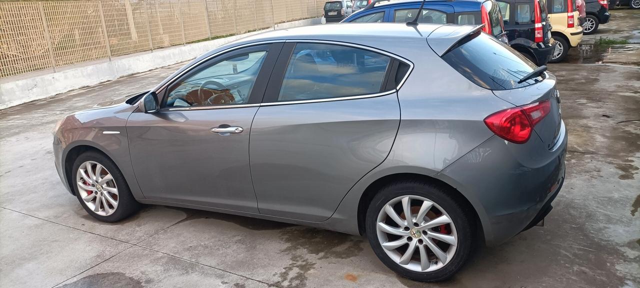 2015 GPL Alfa Romeo Giulietta 1.4 Turbo 120 CV GPL Progression