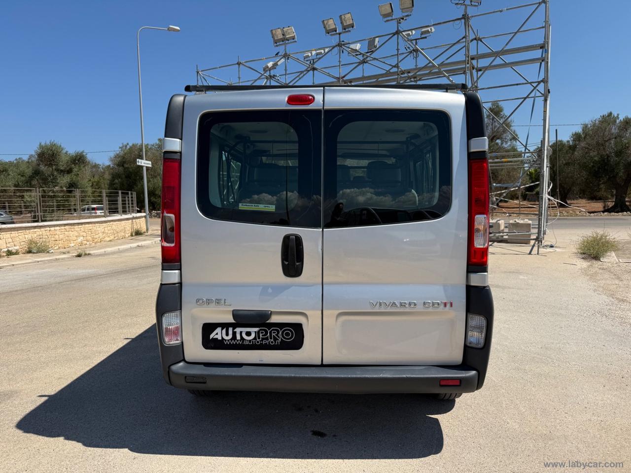 Vivaro 27 2.0 CDTI 120CV PC-TN-DC Furg.