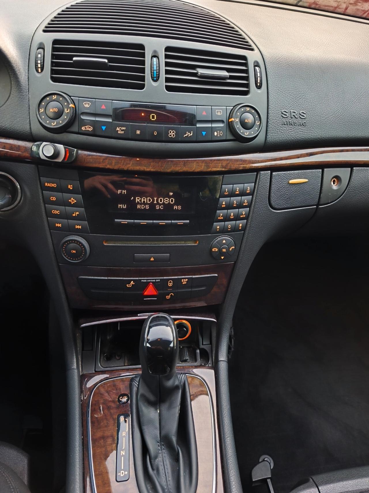 MERCEDES E320 CDI KM260MILA BERLINA