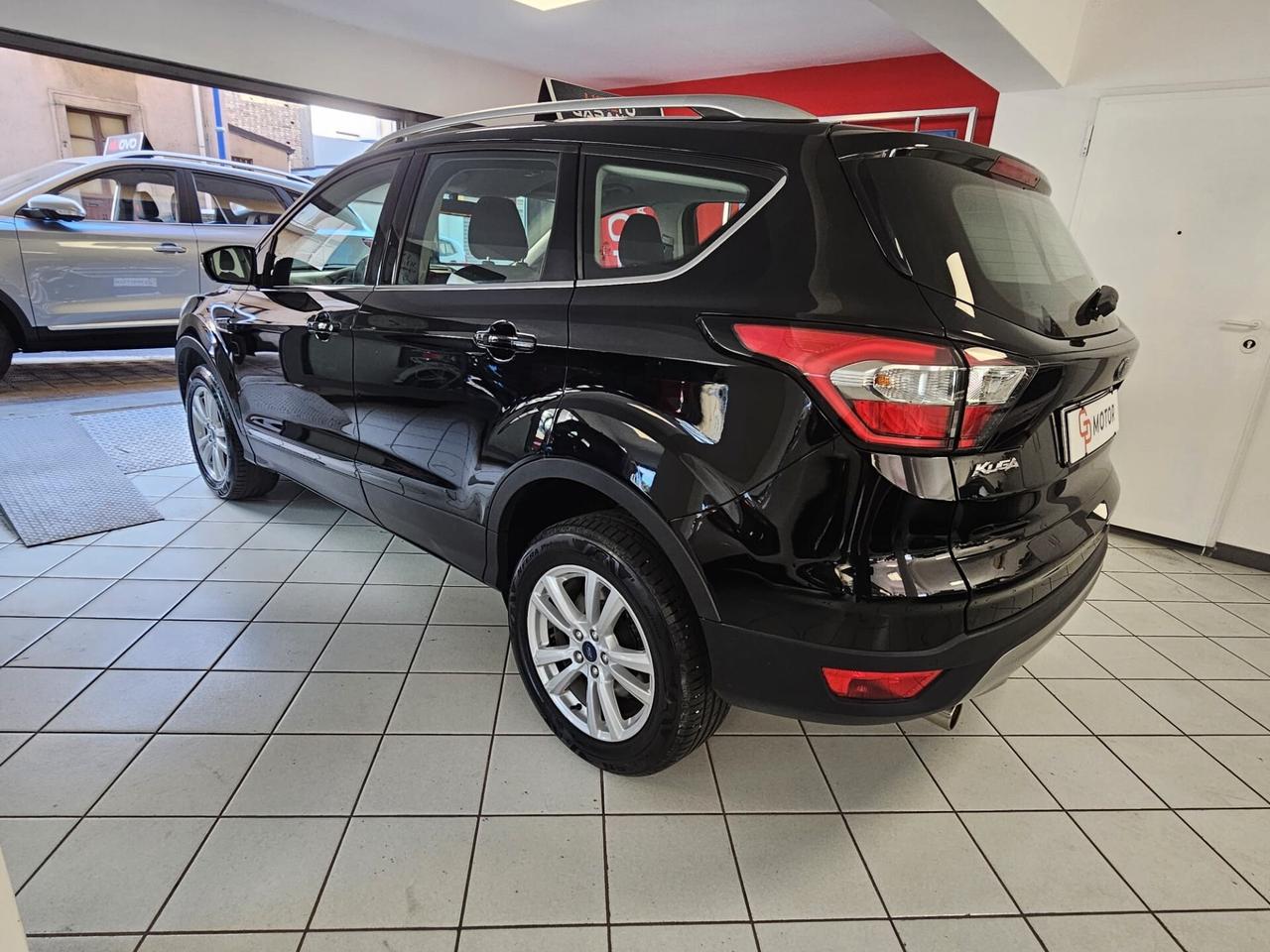 Ford Kuga 2.0 TDCI 120 CV S&S 2WD Powershift Titanium