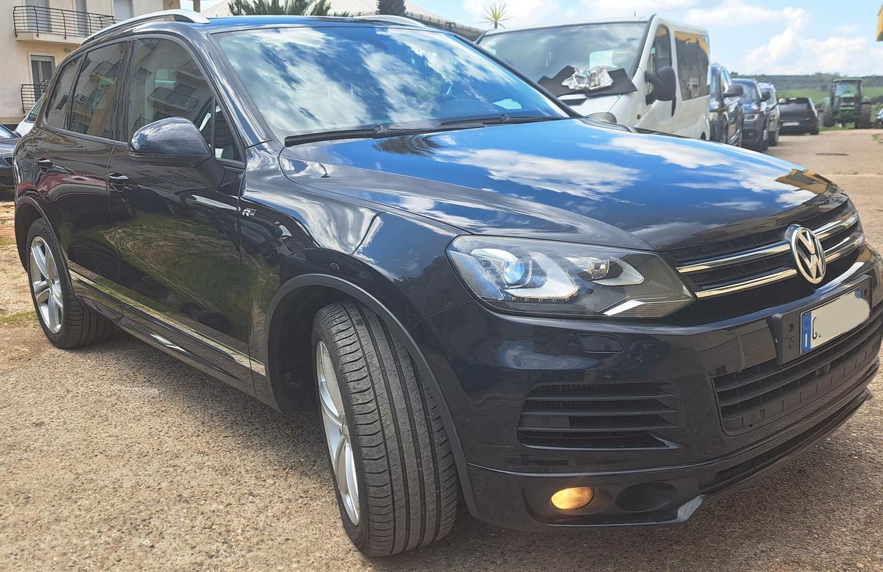 Volkswagen Touareg 3.0 TDI 245 CV tiptronic R LINE